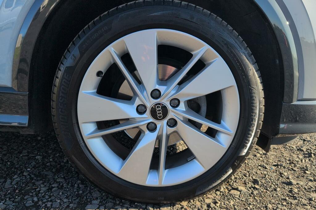 Audi Q2 Audi Q2 1.0 Tfsi 30 S Line Suv Manua... NL72XSV  #3