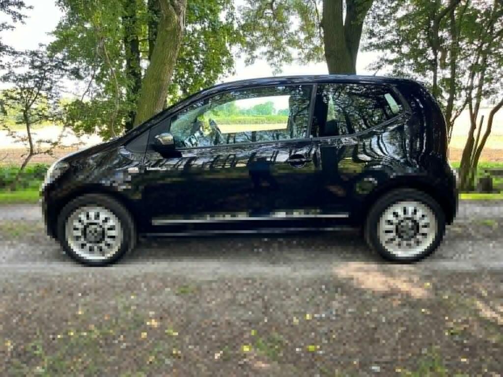 Volkswagen Up Hatchback 1.0 Up Black Euro 5 201212 Black #4