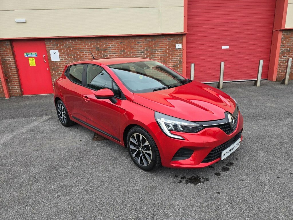 Renault Clio Hatchback Red