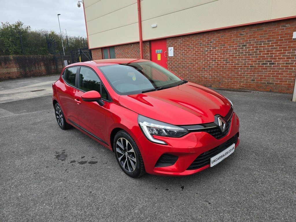 Renault Clio Hatchback SD72LPN Red #3