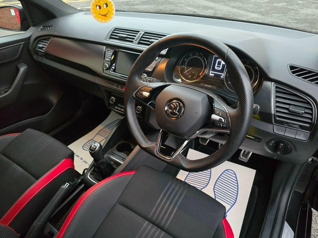 Skoda Fabia Estate DG21UNU Black #2