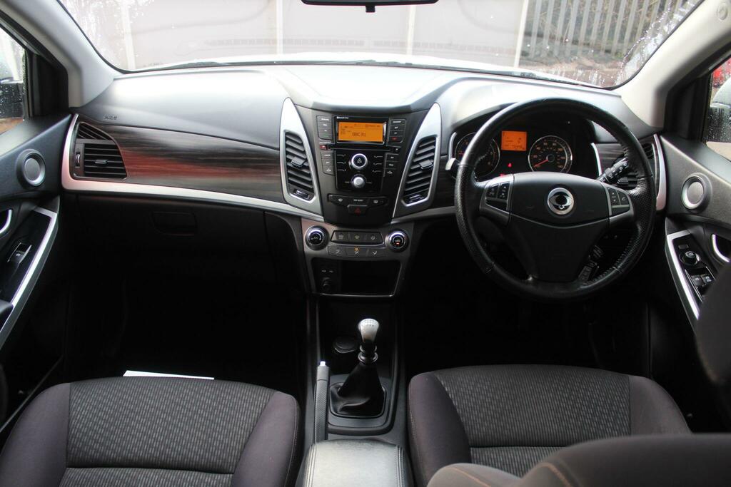 SsangYong Korando Suv PX65ONU Silver #3