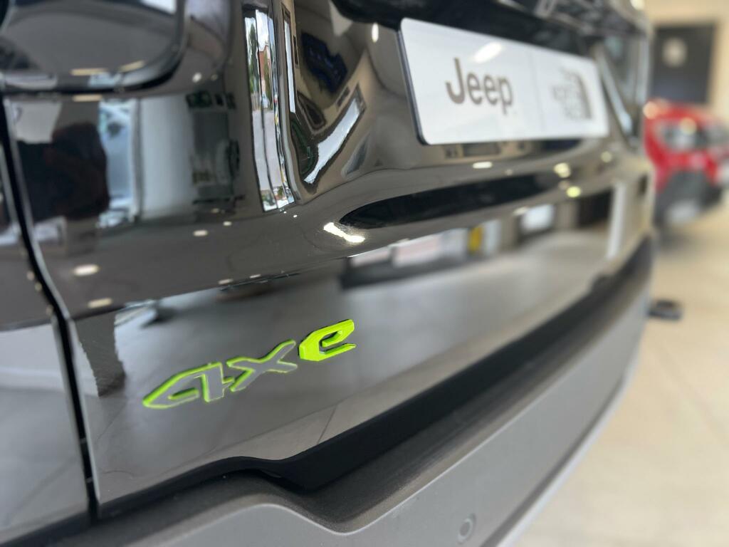 Jeep Avenger 1.2 E-hybrid Mhev The North Face Dct E-awd Euro 6 Black #4