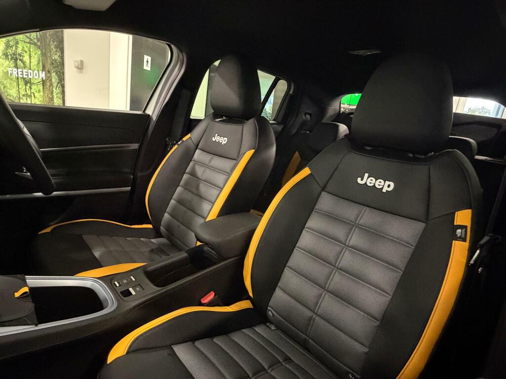 Jeep Avenger 1.2 E-hybrid Mhev The North Face Dct E-awd Euro 6 White #2