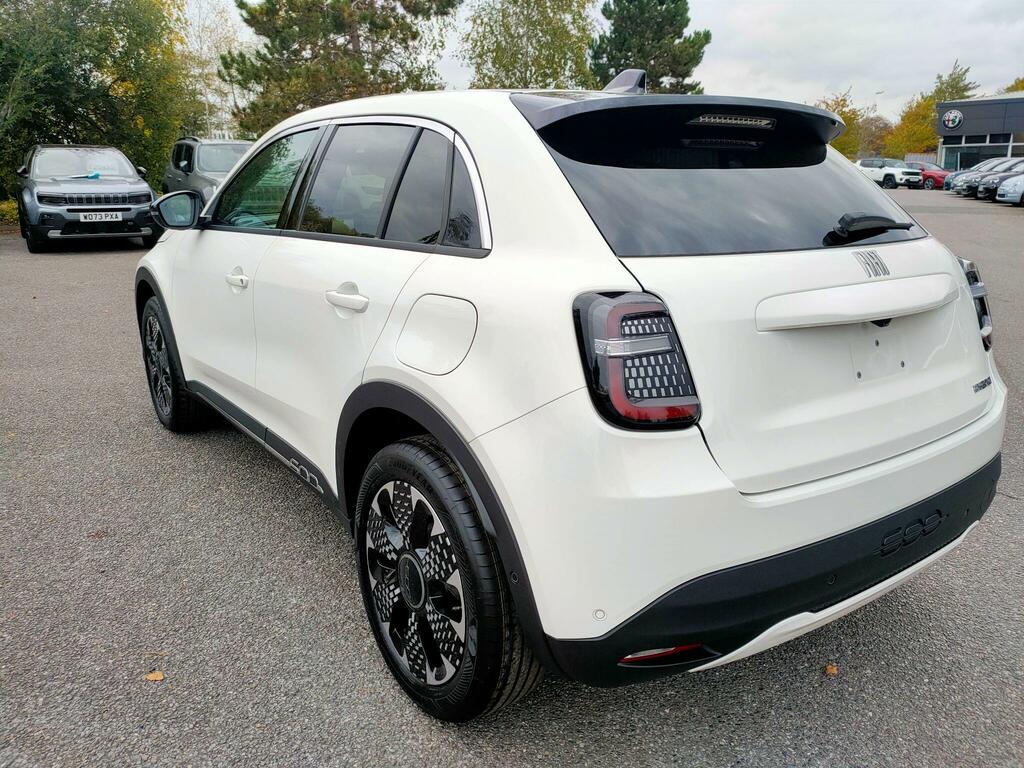 Fiat 600 1.2 Mhev La Prima E-dct Euro 6 Ss  White #2