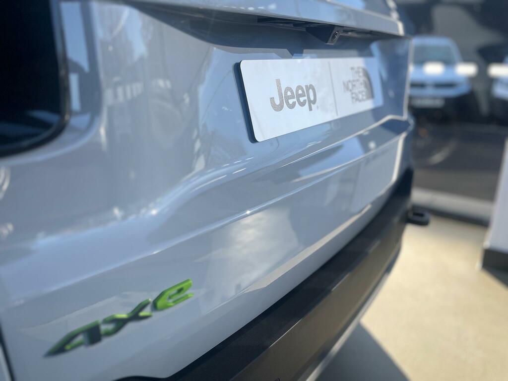Jeep Avenger 1.2 E-hybrid Mhev The North Face Dct E-awd Euro 6 Grey #4
