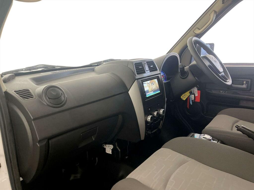 DFSK EC35 Mpv White #2