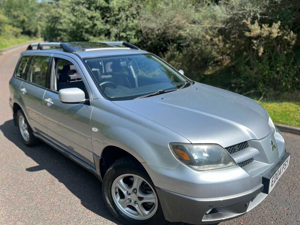 Mitsubishi Outlander 2.4 Mivec Equippe Silver #1