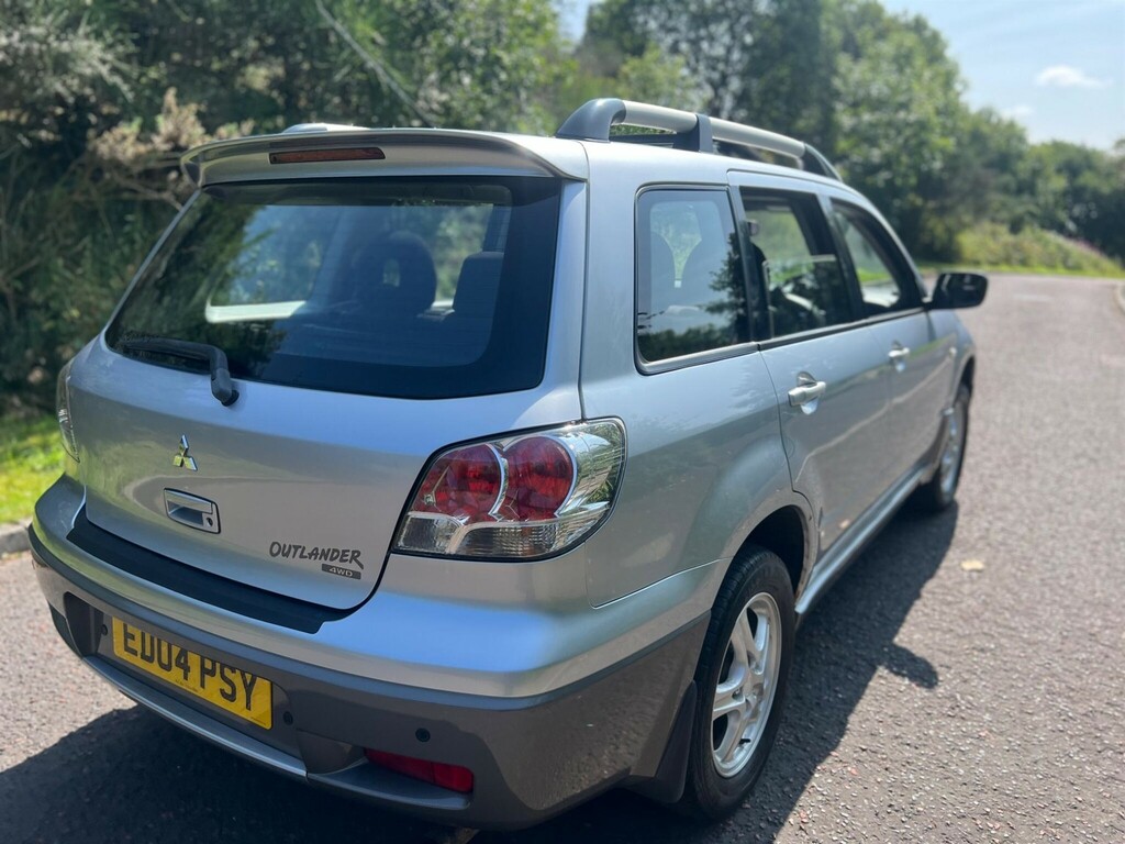 Mitsubishi Outlander 2.4 Mivec Equippe Silver #17