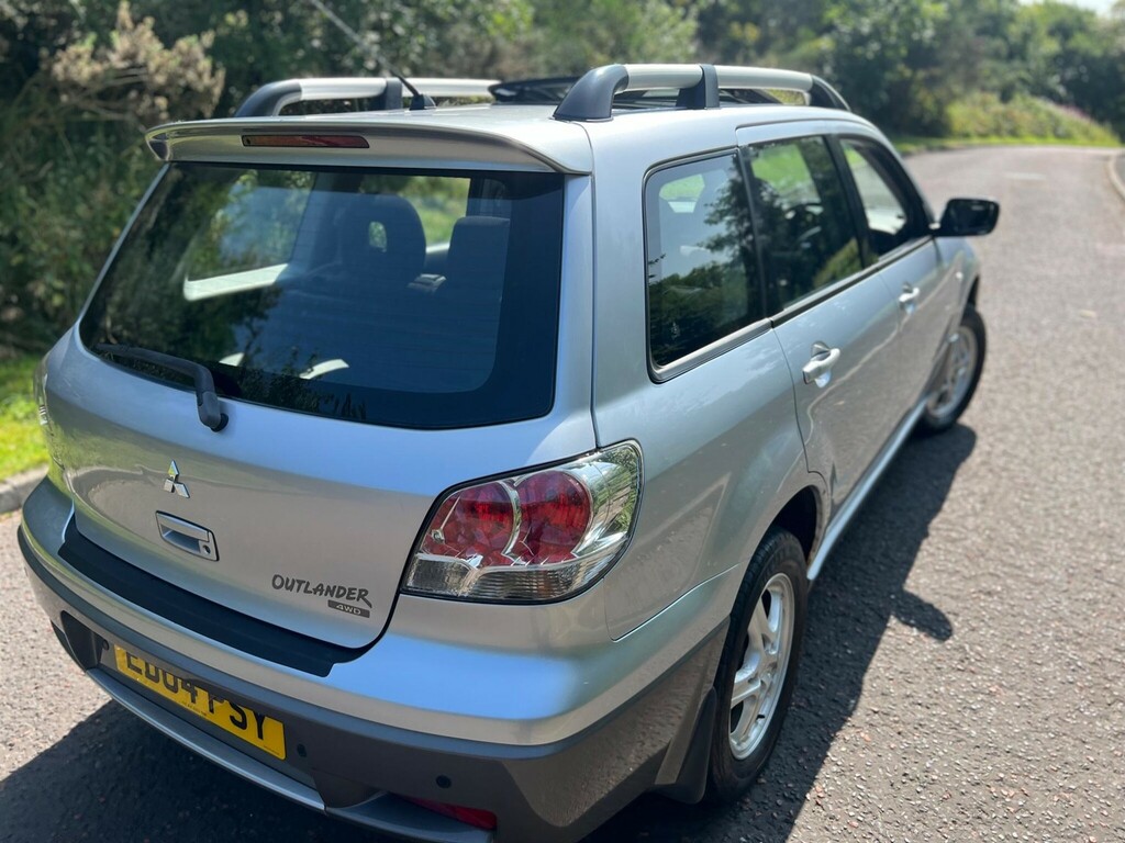 Mitsubishi Outlander 2.4 Mivec Equippe Silver #19