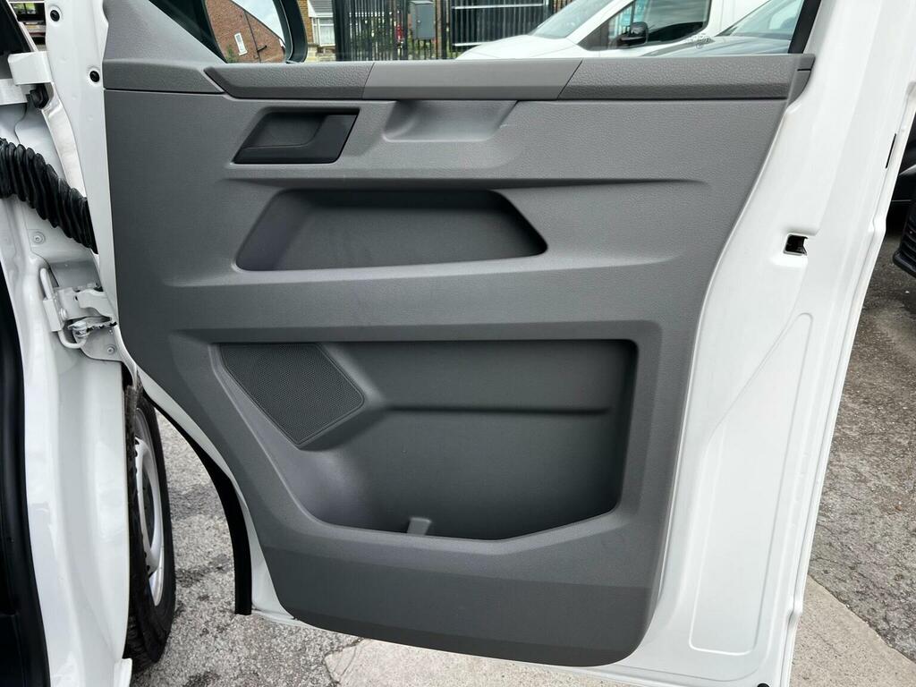 Volkswagen E-Transporter E 110 37.3Kwh Advance Crew Van Lwb Black #34