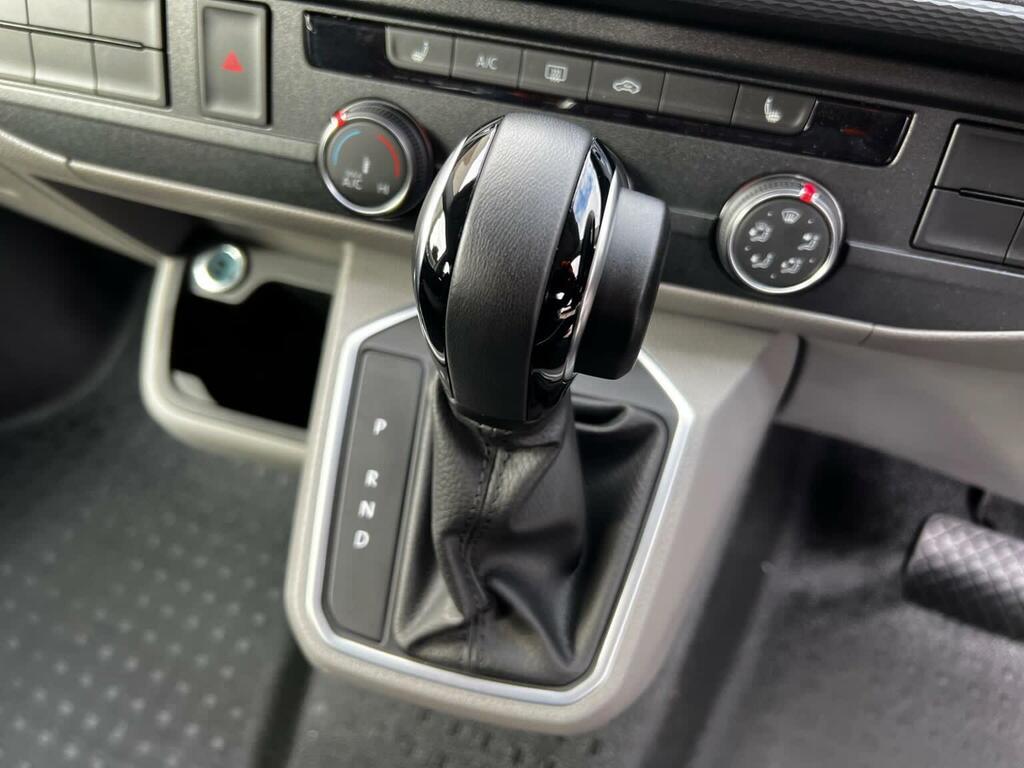Volkswagen E-Transporter E 110 37.3Kwh Advance Crew Van Lwb Black #30