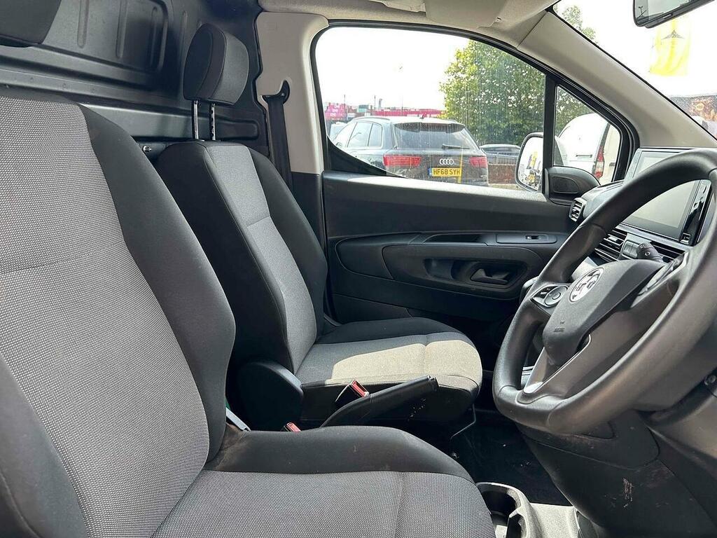 Vauxhall Combo 1.5 Turbo D 2000 Limited Edition Nav Panel Van DN69JYP White #2