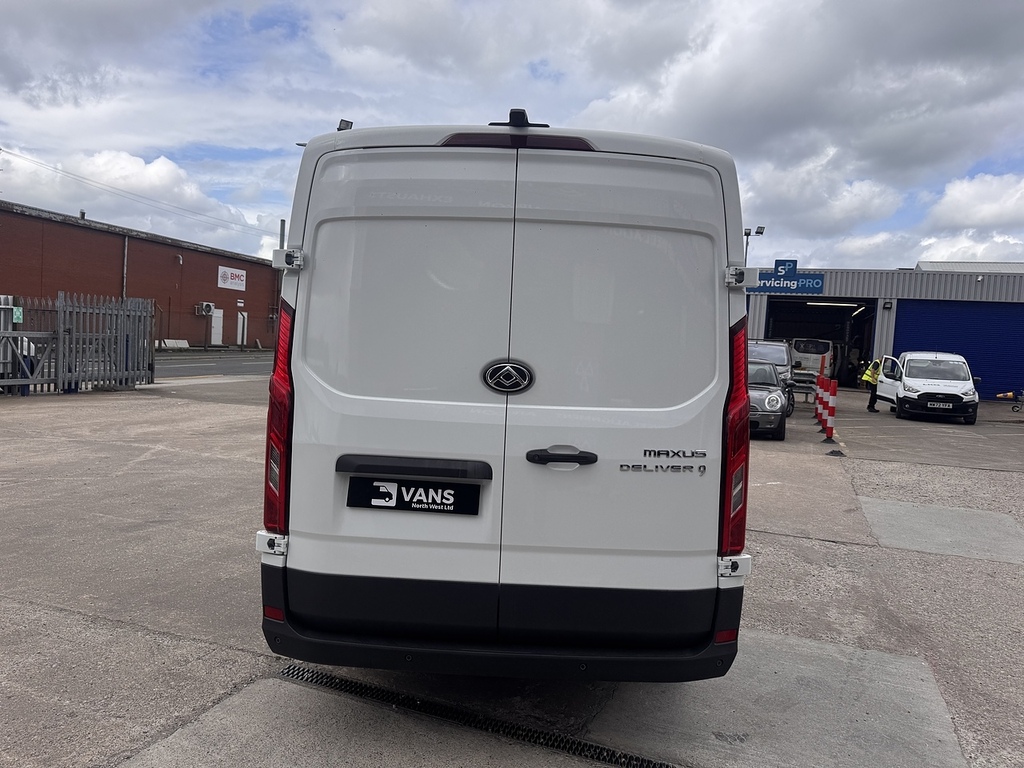 Maxus Deliver 9 Base Lh Pv  #5