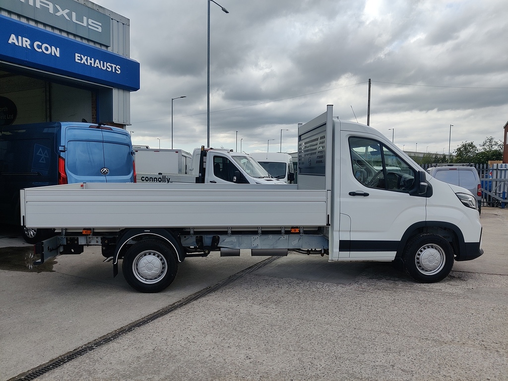 Maxus Deliver 9 Dropside White #2