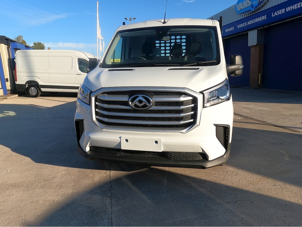 Maxus Deliver 9 Tipper White #6