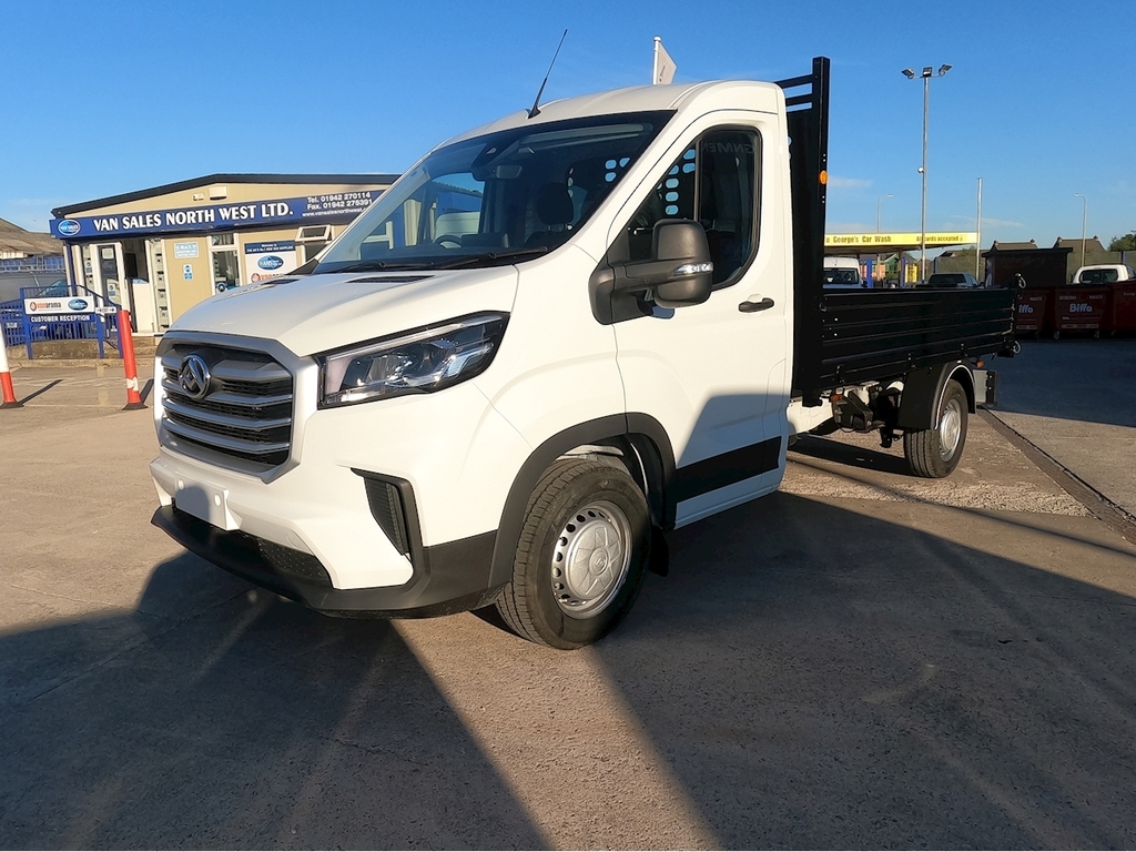 Maxus Deliver 9 Tipper White #5