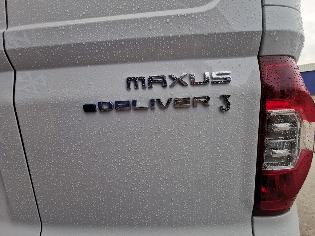Maxus eDeliver 3 52.5Kw White #6
