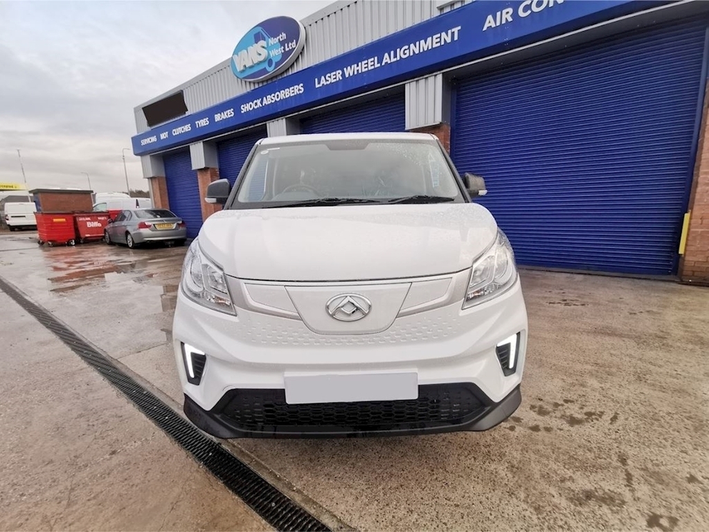 Maxus eDeliver 3 52.5Kw White #5