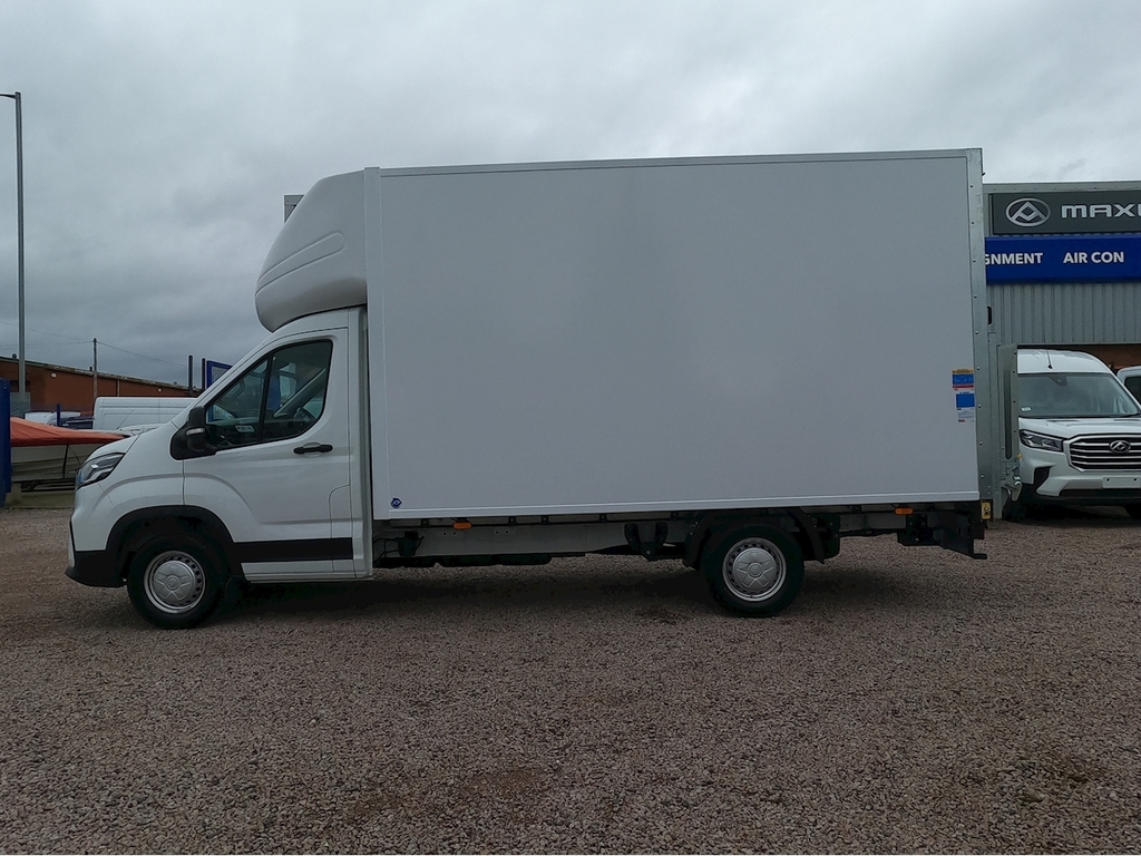 Maxus Deliver 9 Luton Tail Lift Base Lwb White #2