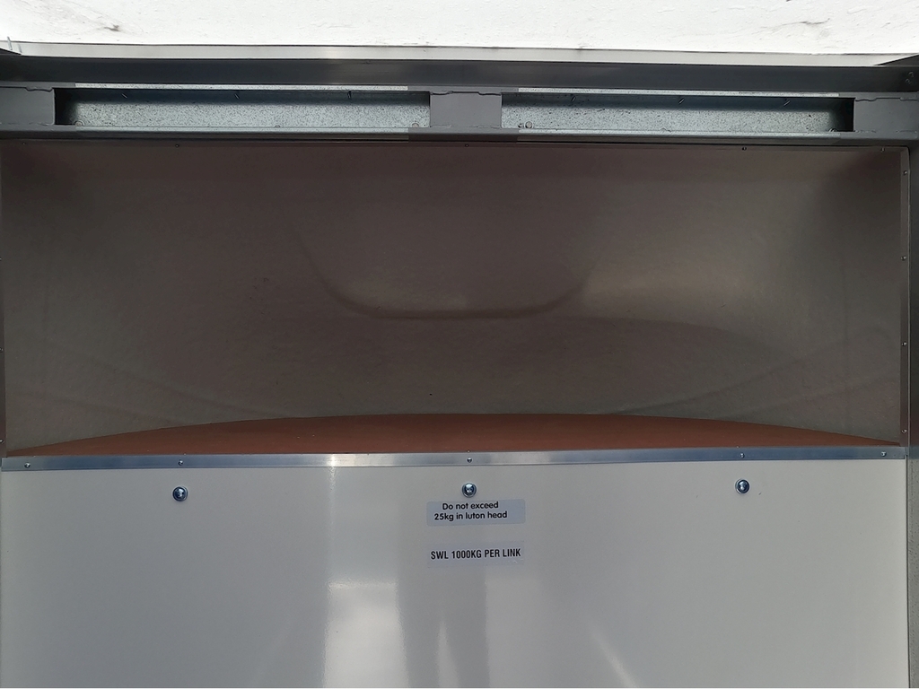 Maxus Deliver 9 Base Lwb Curtainside Silver #5