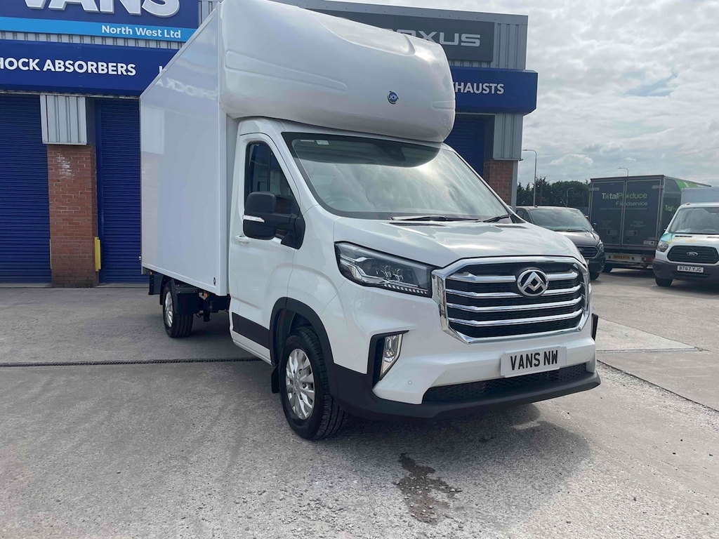 Maxus Deliver 9 Luton Lux White
