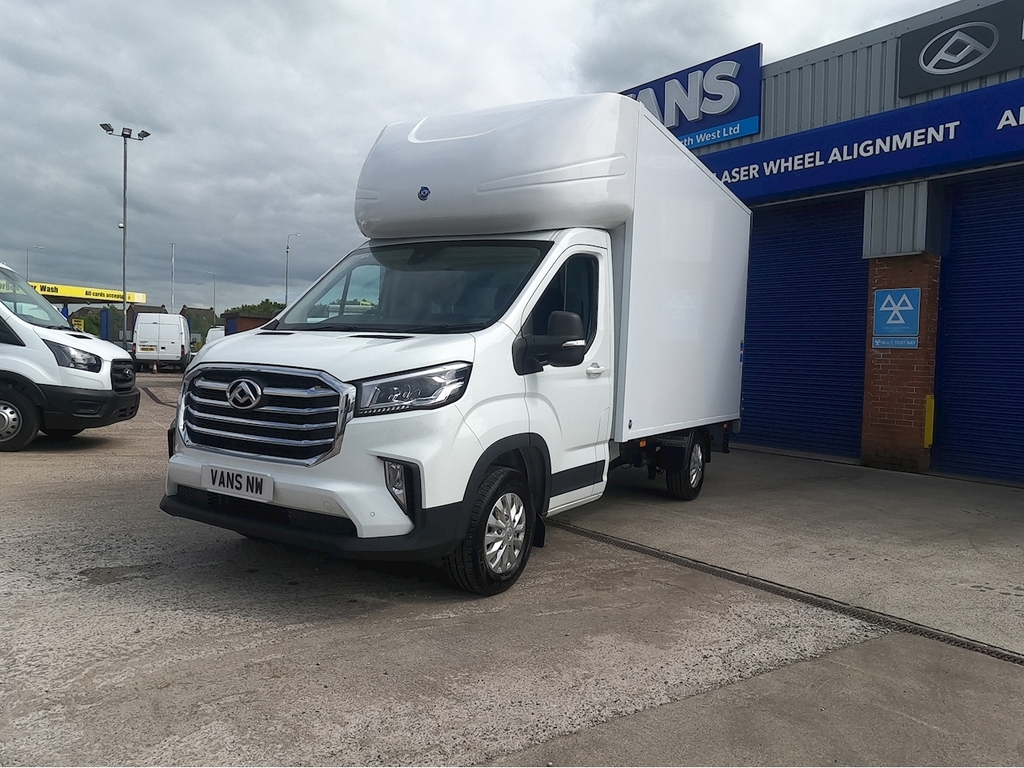 Maxus Deliver 9 Luton Tail Lift Lux Lwb White #3