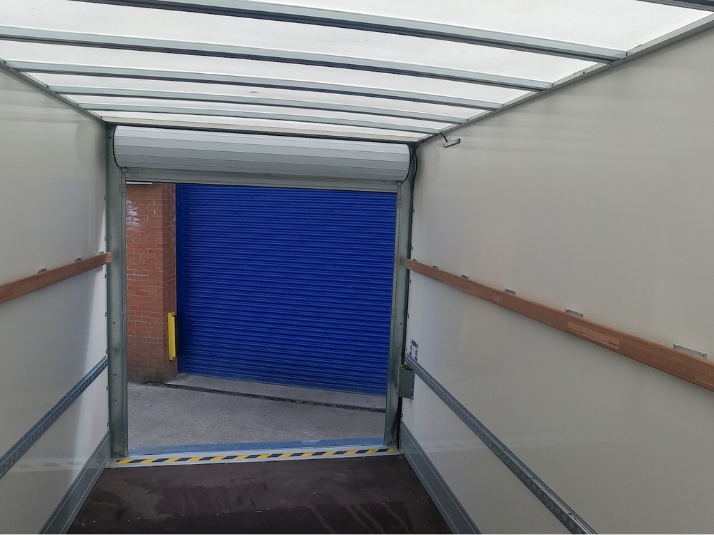 Maxus Deliver 9 Luton Tail Lift Lux Lwb White #6