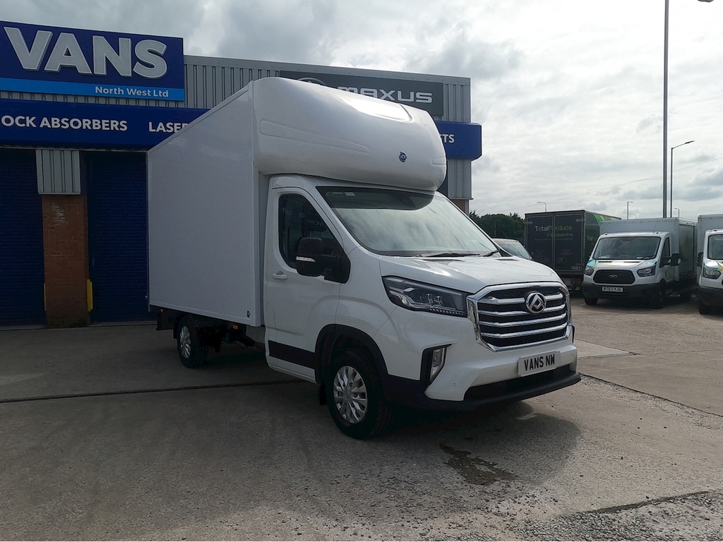 Maxus Deliver 9 Luton Tail Lift Lux Lwb White