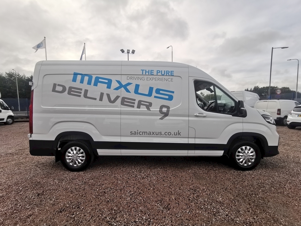 Maxus Deliver 9 Lux Lh Pv L3h2 Rwd White #2