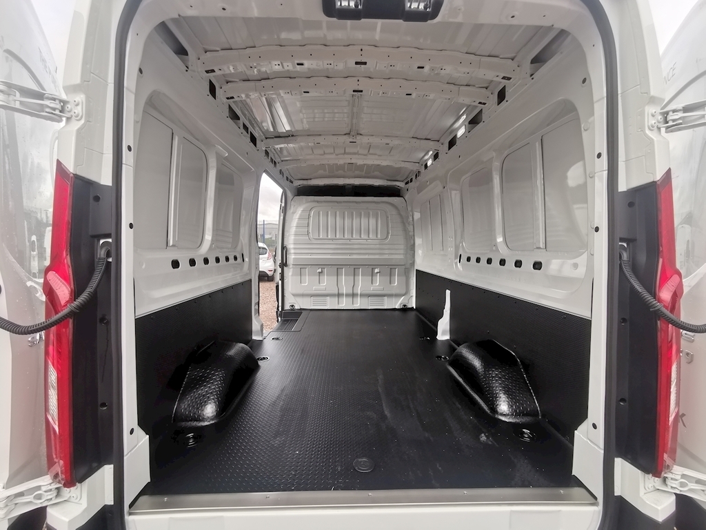 Maxus Deliver 9 Lux Lh Pv L3h2 Rwd White #6