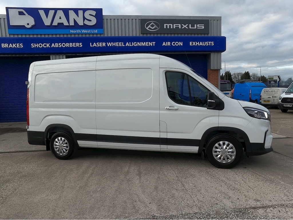 Maxus eDeliver 9 Lh Lux 88.5Kwh White #2
