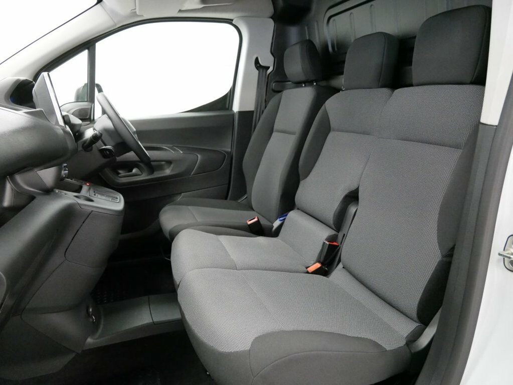 Peugeot E-Partner Mpv MD73OTL White #4