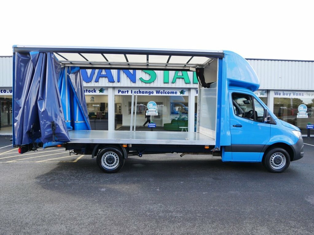 Mercedes-Benz Sprinter 2L 2.0 315 Cdi Progressive Chassis Cab YH73DHC Blue #2