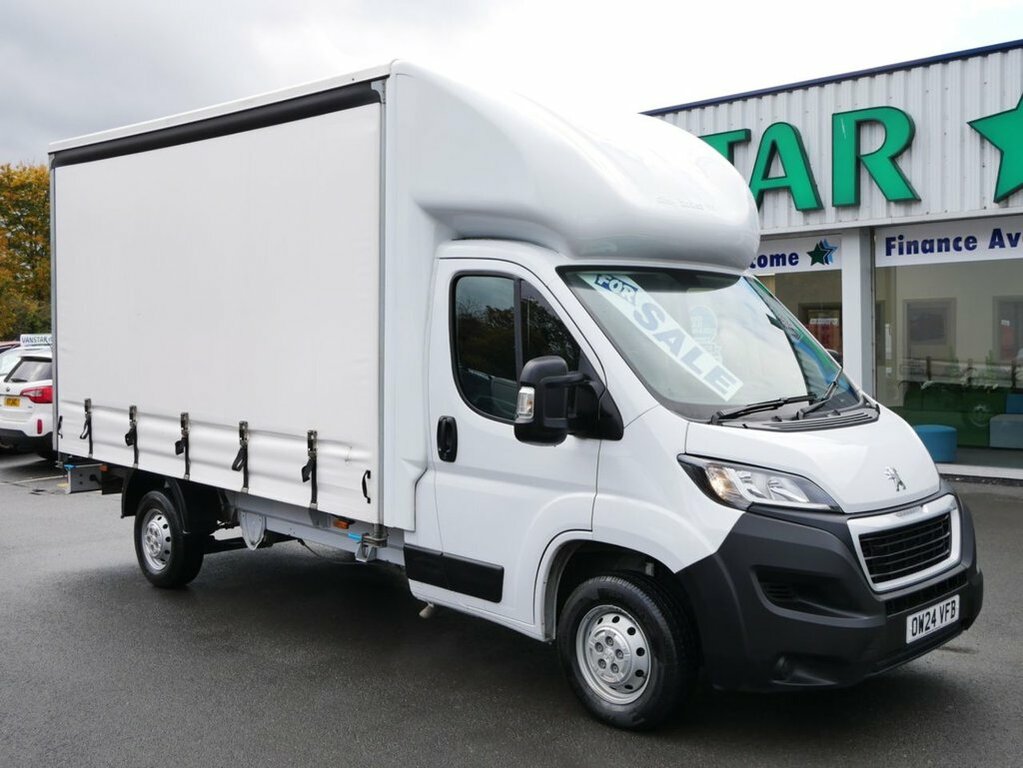 Peugeot Boxer 2.2L Bluehdi 440 Professional Premium Window Van OW24VFB White #6
