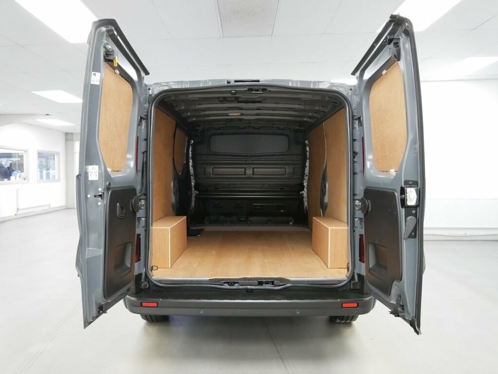 Nissan Primastar 2L 2.0 Dci 30 Tekna Panel Van Dct Grey #2