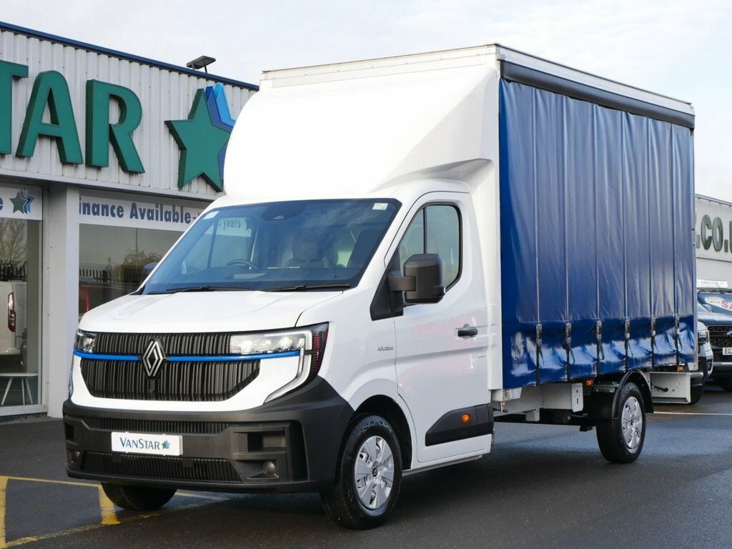 Renault Master Diesel White