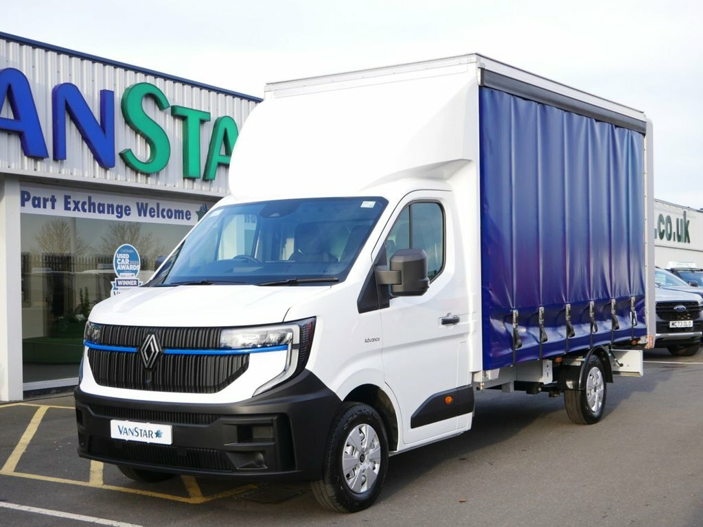 Renault Master Diesel White