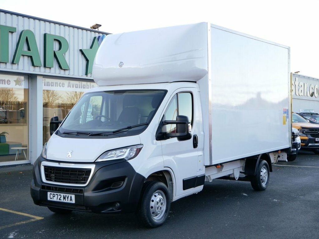 Peugeot Boxer 2.2L Bluehdi 335 Built For Business Luton Dies White