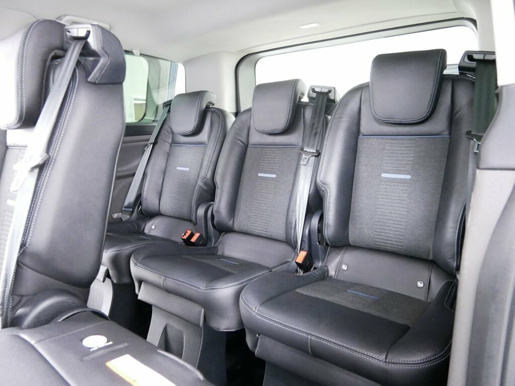 Ford Tourneo Custom 2L 2.0 320 Ecoblue Active Minibus Double Cab D FG71KNC Blue #2
