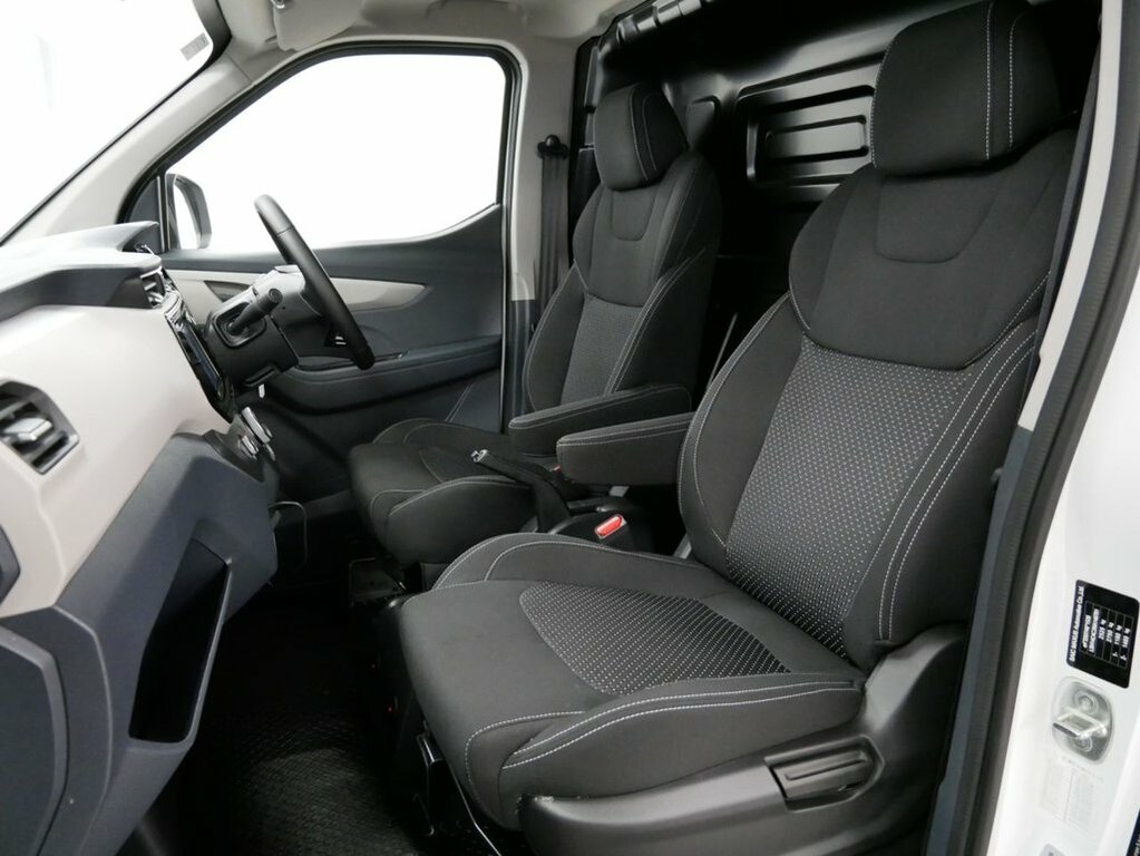 Maxus eDeliver 3 Mpv White #4