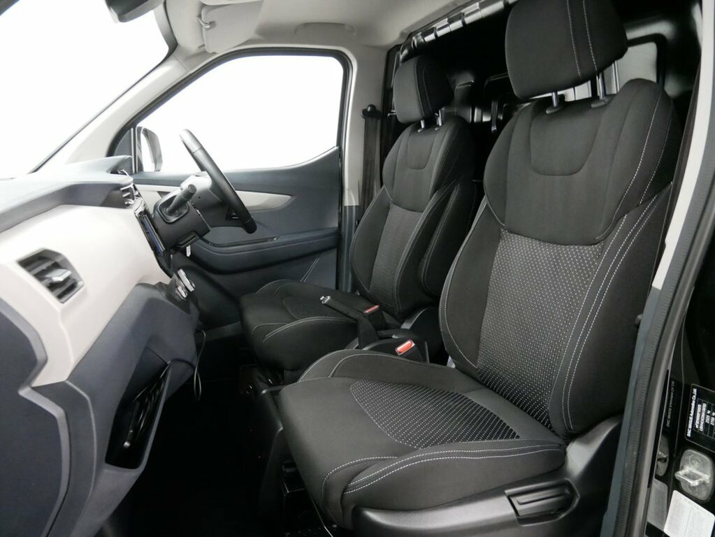 Maxus eDeliver 3 Mpv Black #4