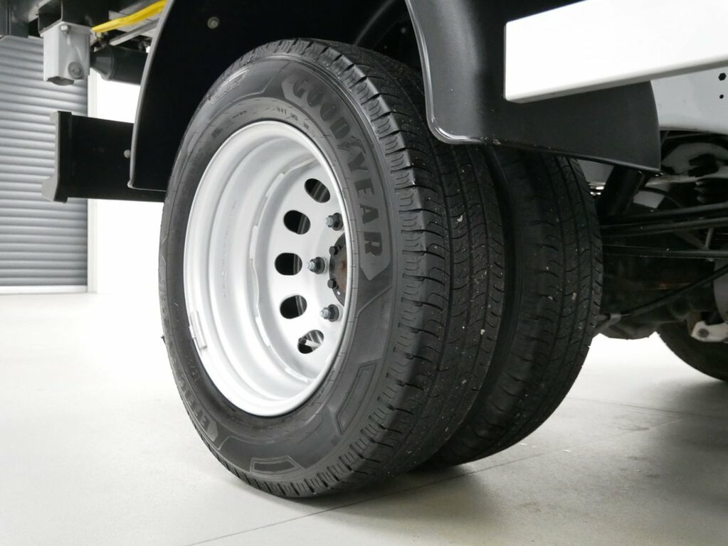 Ford Transit Custom 2L 2.0 470 Ecoblue Leader Chassis Cab M FG25WPM White #3
