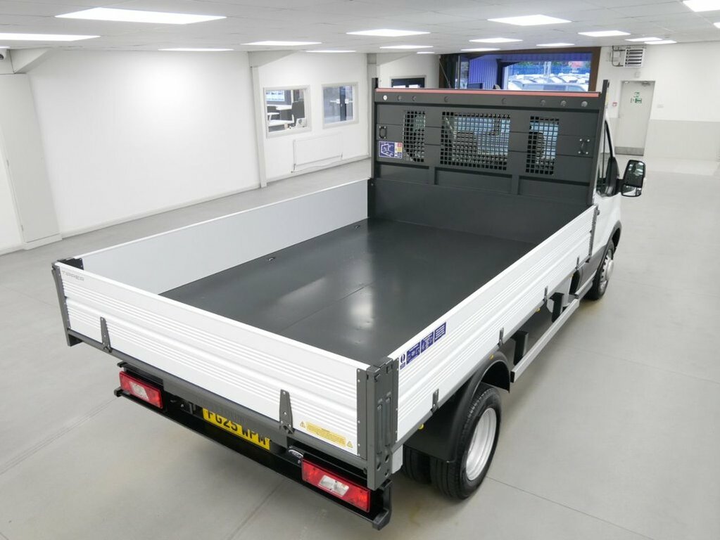 Ford Transit Custom 2L 2.0 470 Ecoblue Leader Chassis Cab M FG25WPM White #2