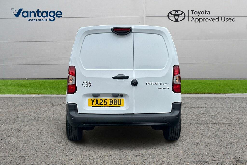 Toyota Proace City 50Kwh Icon Short Panel Van Swb 6Dr YA25BBU White #4