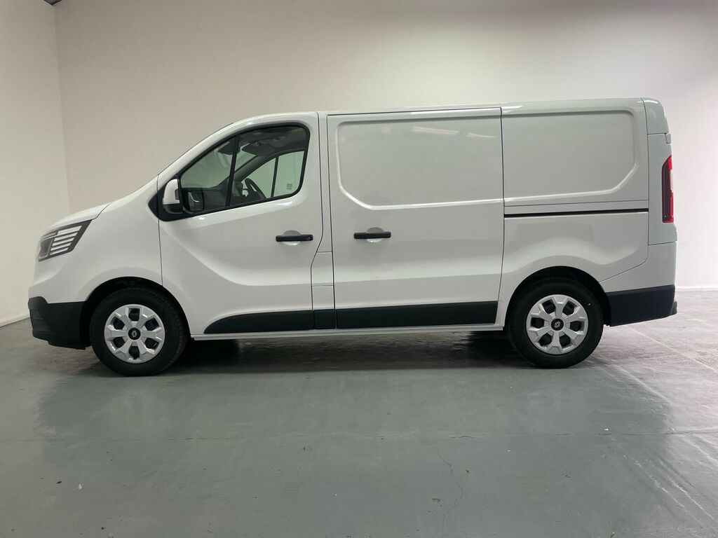 Renault Trafic Sl30 E-tech Advance L1 H1 Swb 52Kwh White #4