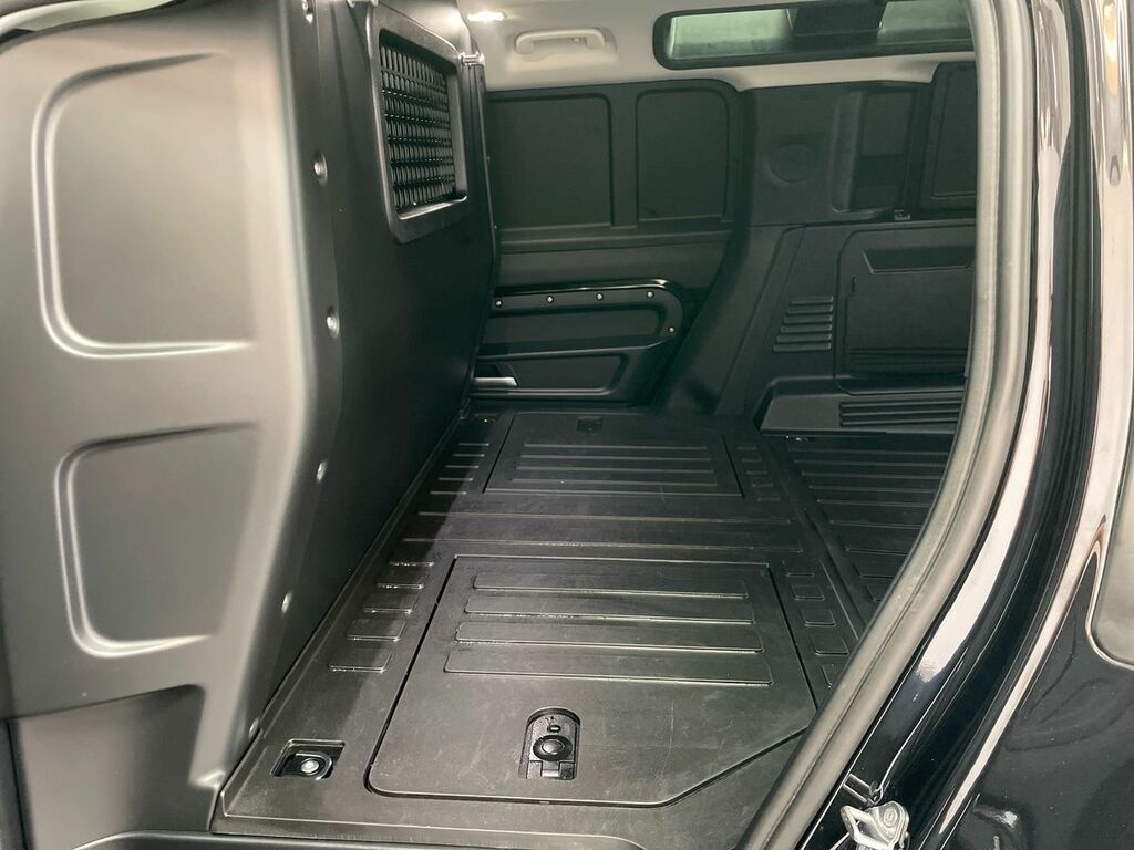 Land Rover Defender 110 D250 Hard Top 110 3.0L AK73HSO Black #6
