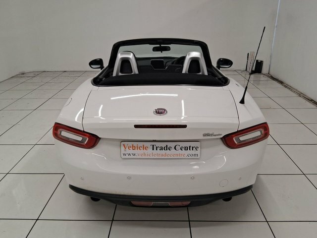 Fiat 124 Spider 1.4 Multiair Lusso Convertible Euro 6 NJ67DPK White #6
