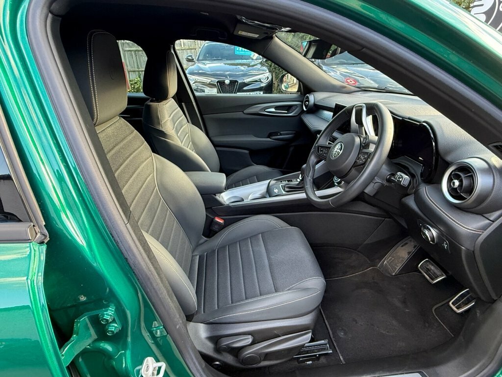 Alfa Romeo Tonale Suv NV23AVD Green #4