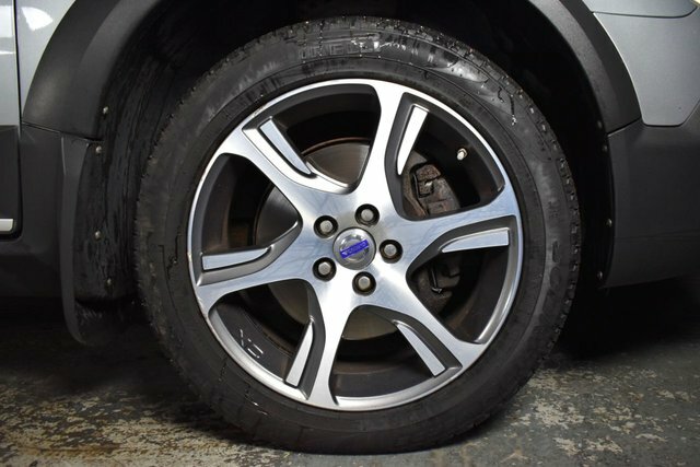 Volvo XC70 D5 215 Se Lux  #22